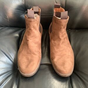 Men’s Chelsea boots